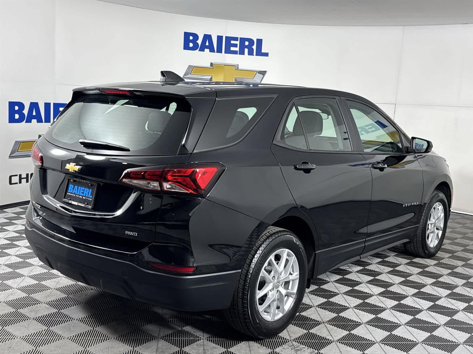 Thumbnail: 2023 Chevrolet Equinox - 5