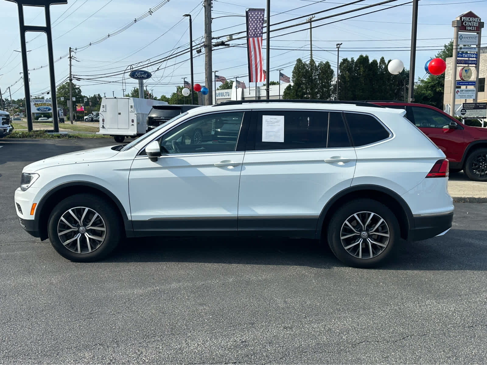 Thumbnail: 2020 Volkswagen Tiguan - 4