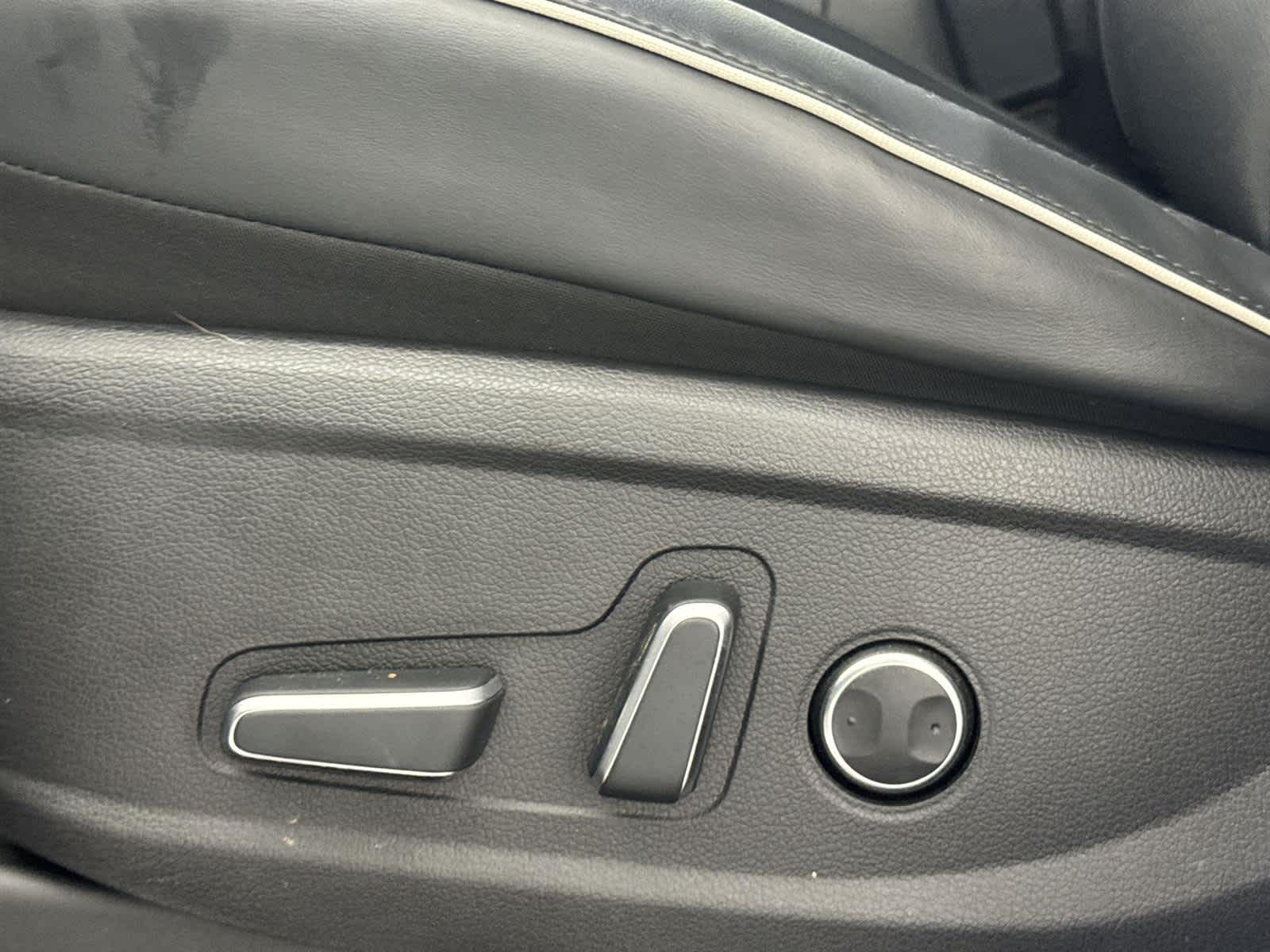 Thumbnail: 2023 Hyundai Palisade - 12