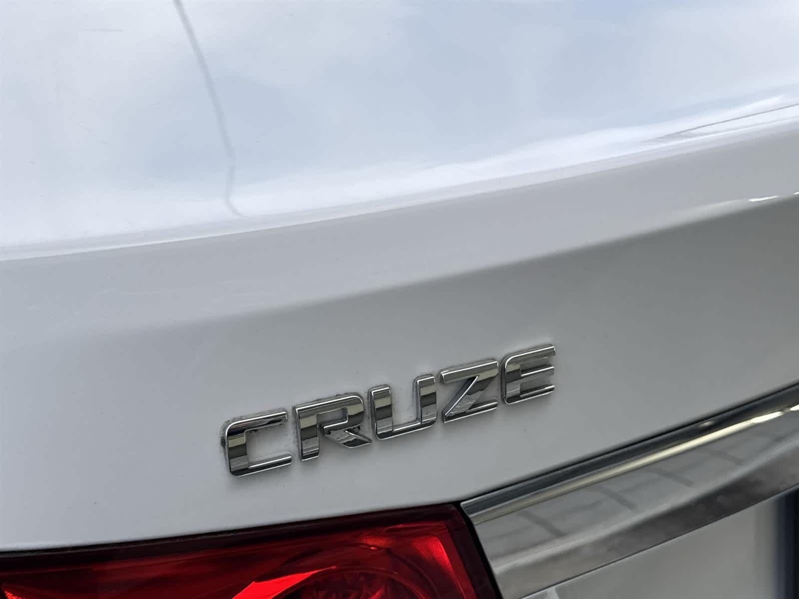 Thumbnail: 2015 Chevrolet Cruze - 10