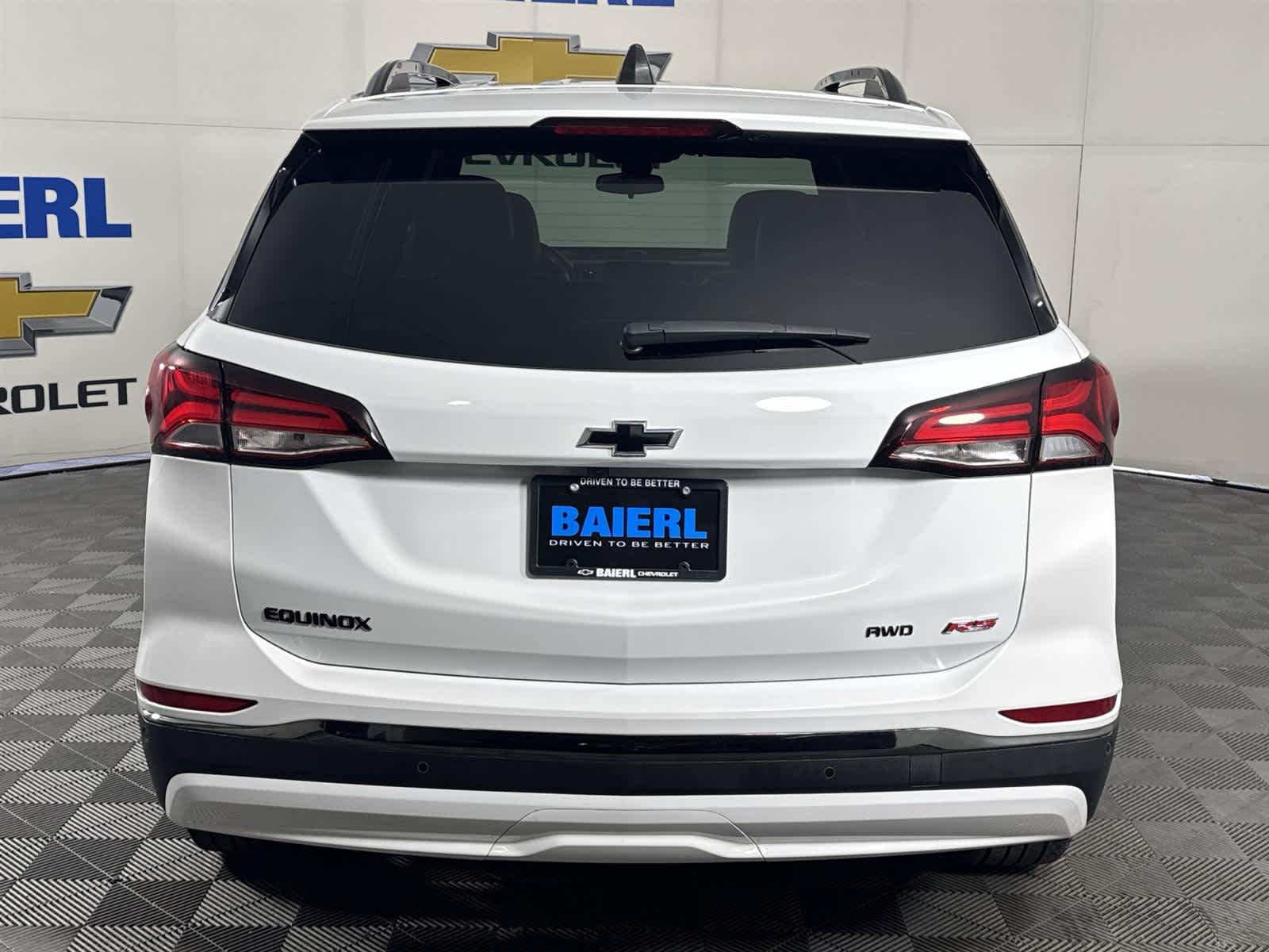 Thumbnail: 2022 Chevrolet Equinox - 4