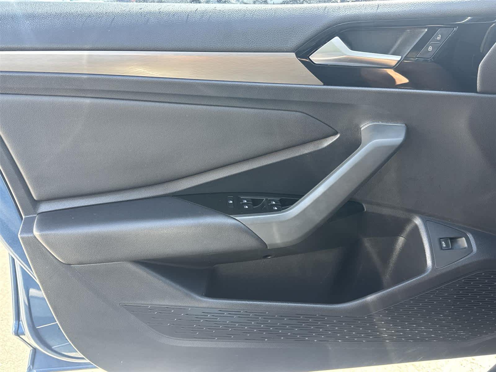 Thumbnail: 2019 Volkswagen Jetta - 20