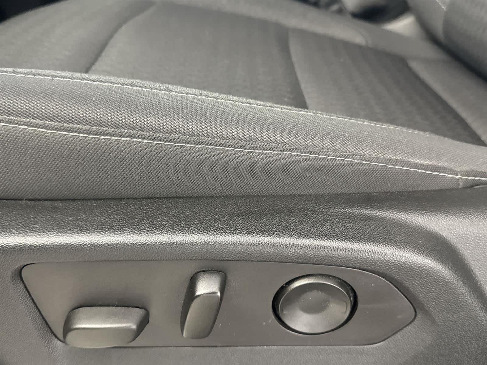 Thumbnail: 2022 Chevrolet Silverado 1500 - 13