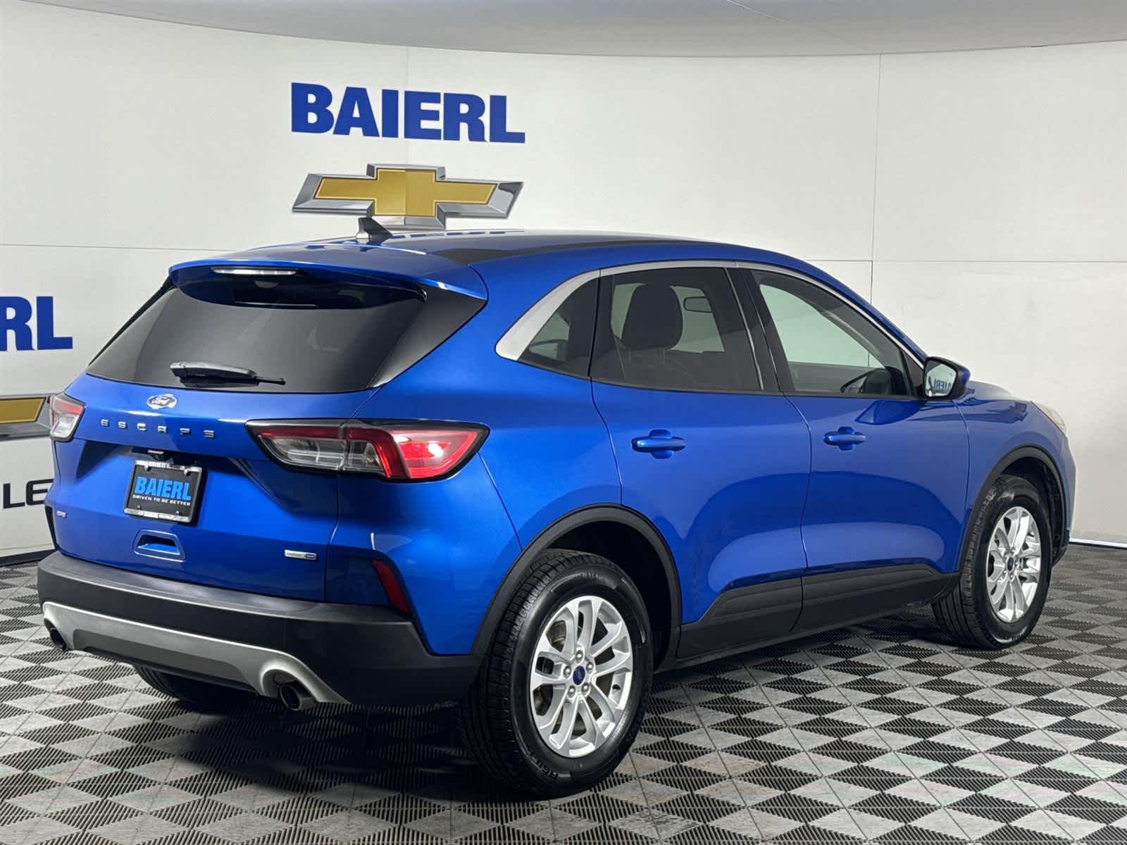 Thumbnail: 2020 Ford Escape - 5