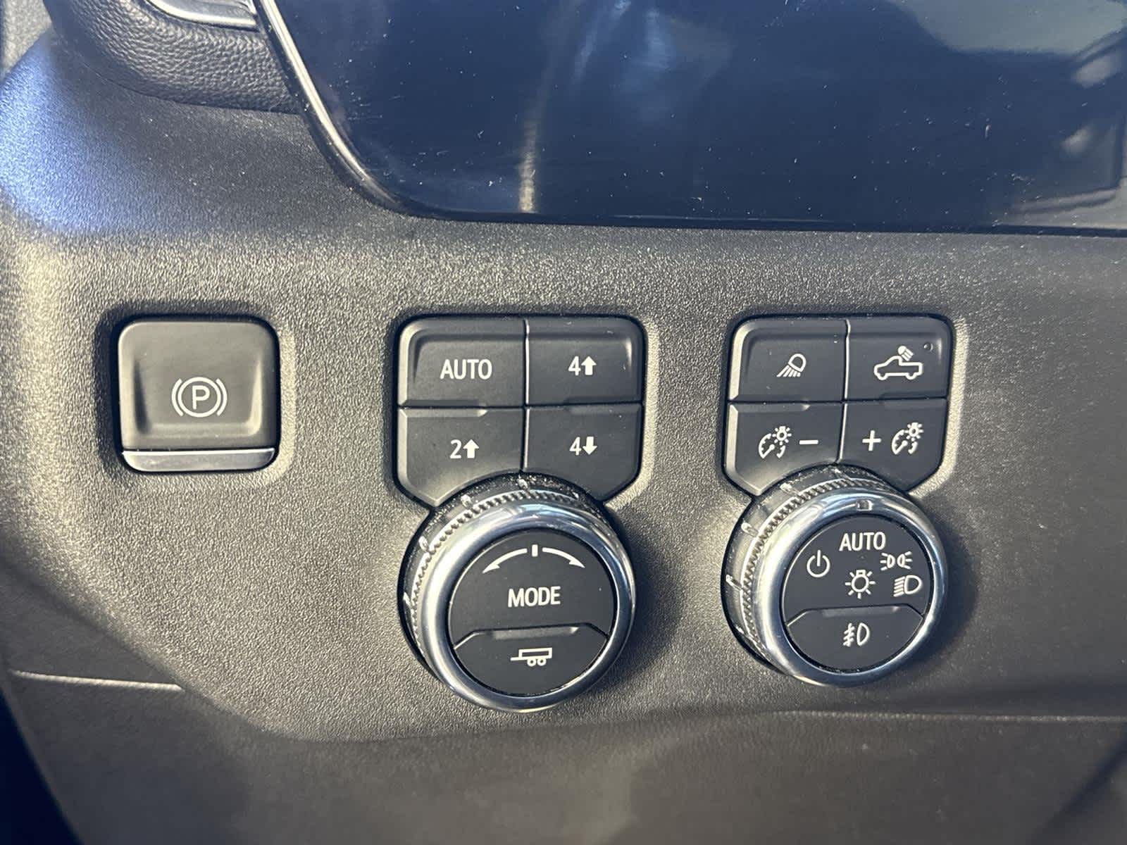 Thumbnail: 2023 GMC Sierra 1500 - 24