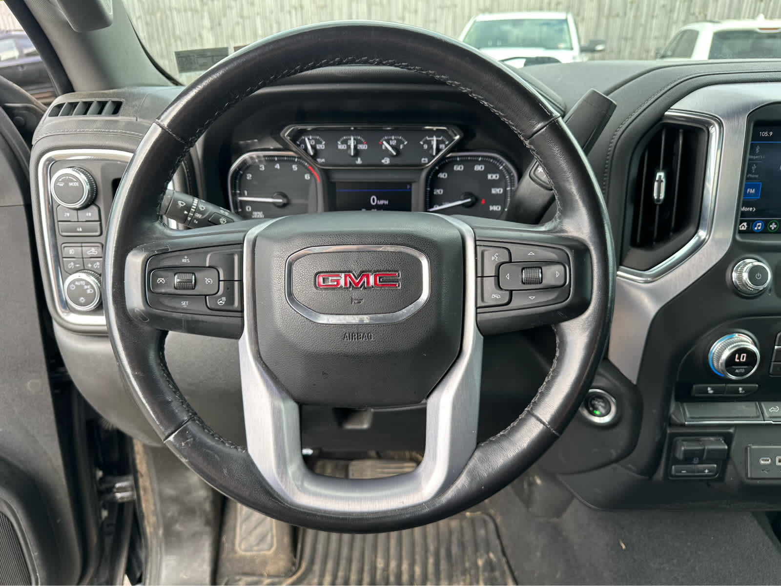 Thumbnail: 2022 GMC Sierra 2500 - 11