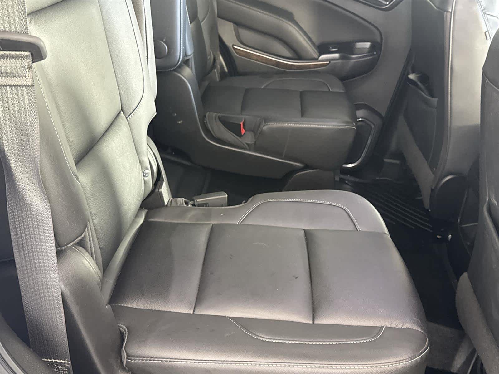 Thumbnail: 2019 Chevrolet Tahoe - 15