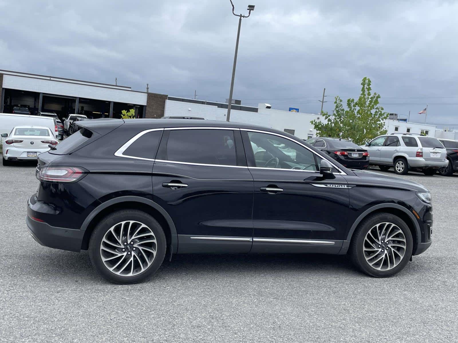 Thumbnail: 2020 Lincoln Nautilus - 6