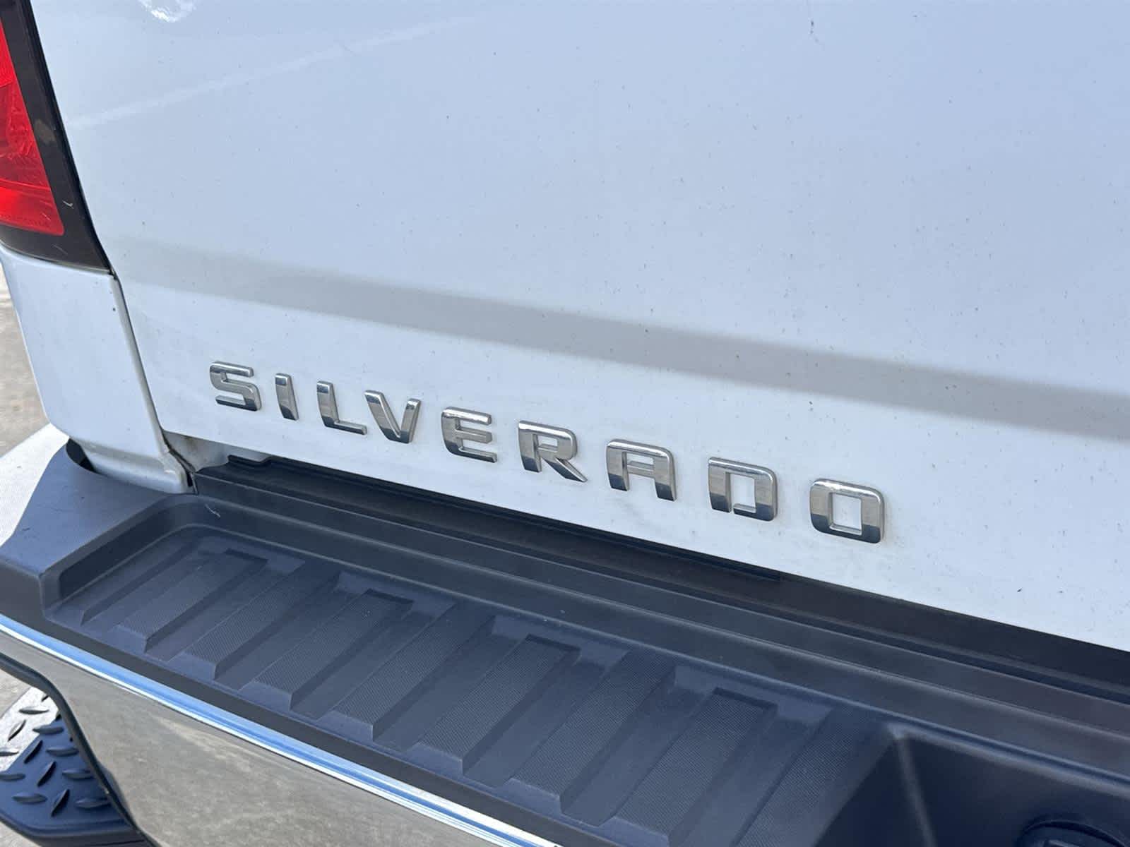 Thumbnail: 2016 Chevrolet Silverado 3500 - 10