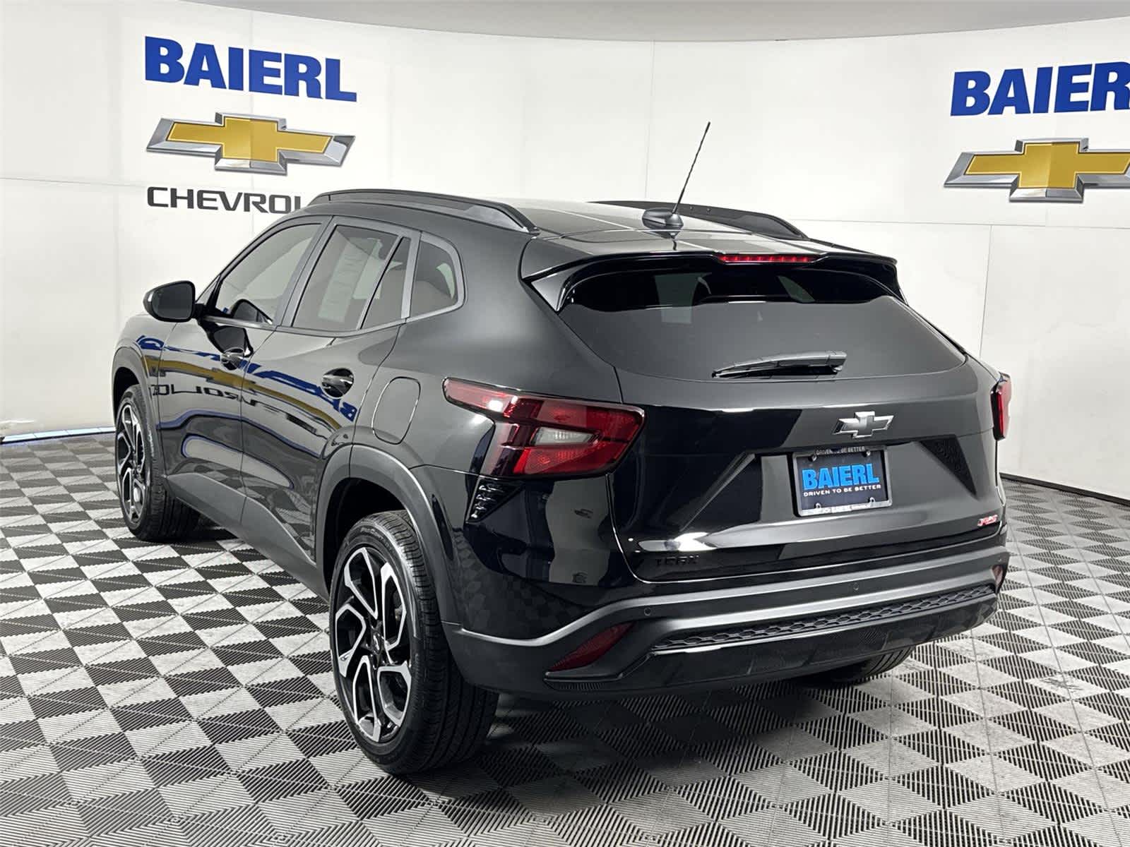 Thumbnail: 2024 Chevrolet Trax - 3