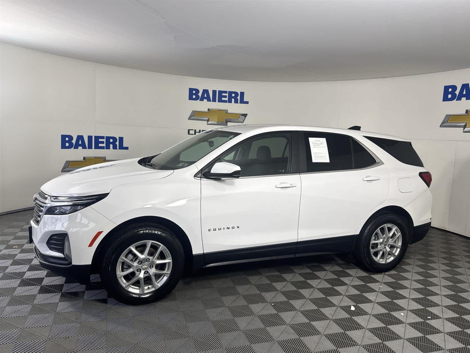 Thumbnail: 2022 Chevrolet Equinox - 2