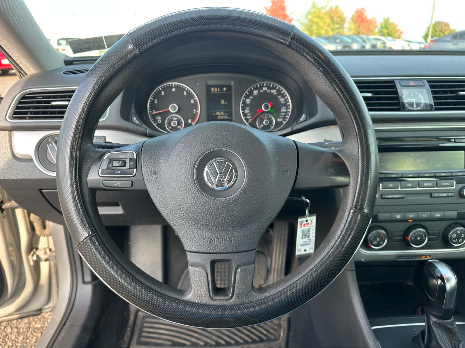 Thumbnail: 2013 Volkswagen Passat - 11