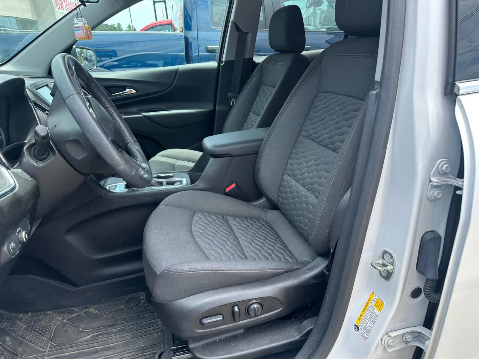 Thumbnail: 2018 Chevrolet Equinox - 5