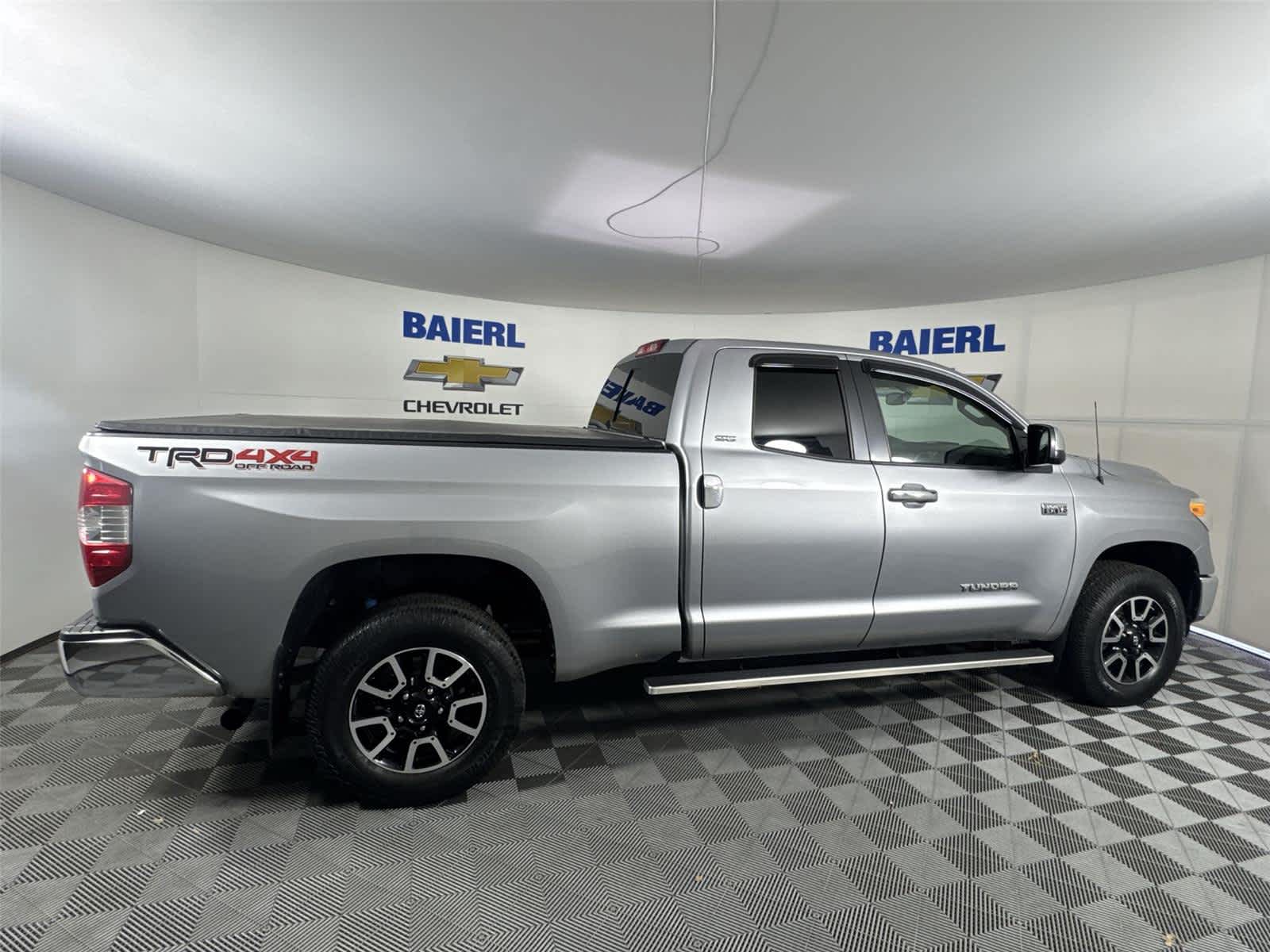 Thumbnail: 2017 Toyota Tundra - 6