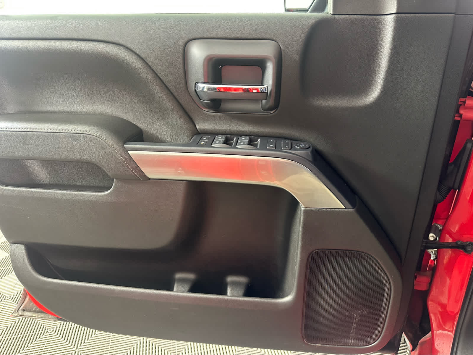 Thumbnail: 2019 Chevrolet Silverado 1500 - 18