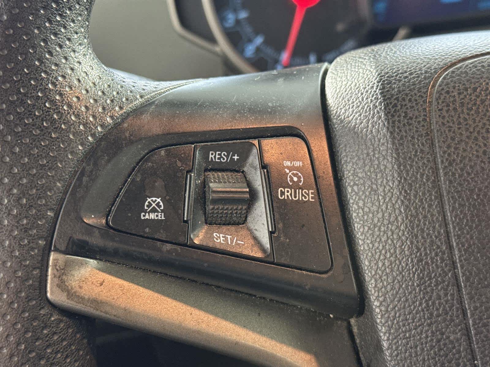 Thumbnail: 2015 Chevrolet Sonic - 23