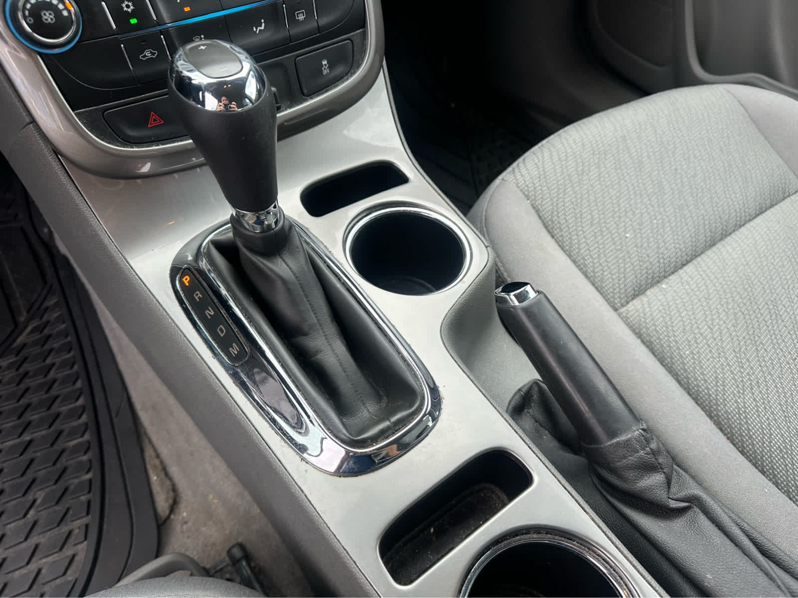Thumbnail: 2015 Chevrolet Malibu - 14