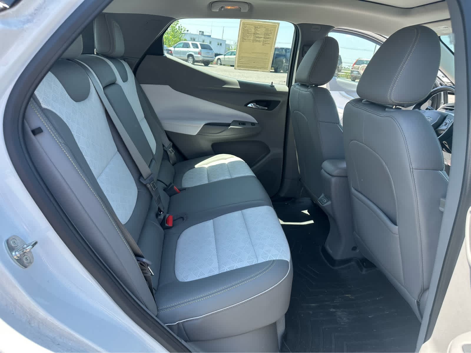 Thumbnail: 2022 Chevrolet Bolt EUV - 22