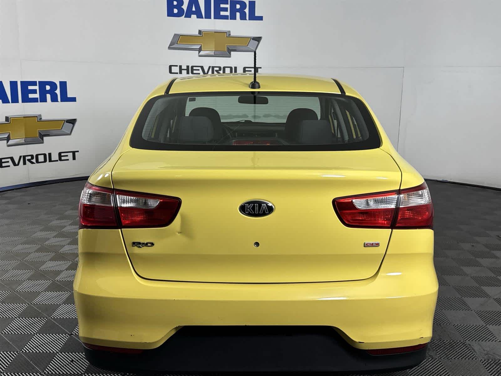 Thumbnail: 2016 Kia Rio - 4