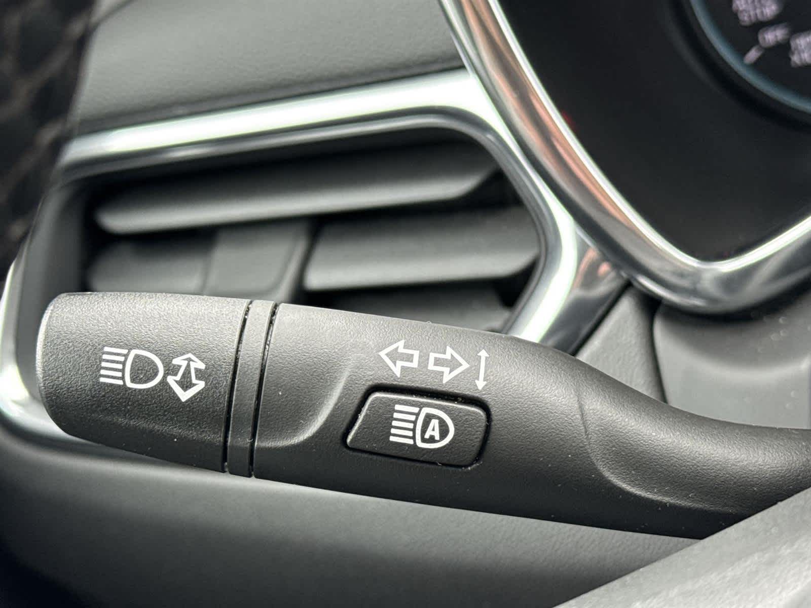 Thumbnail: 2023 Chevrolet Equinox - 29