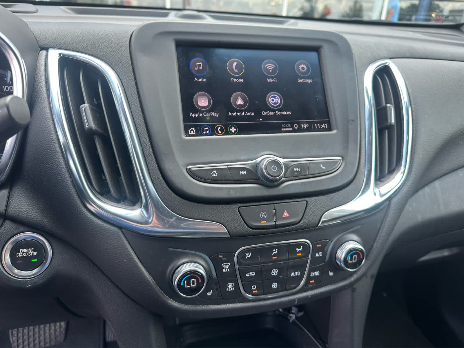 Thumbnail: 2022 Chevrolet Equinox - 9