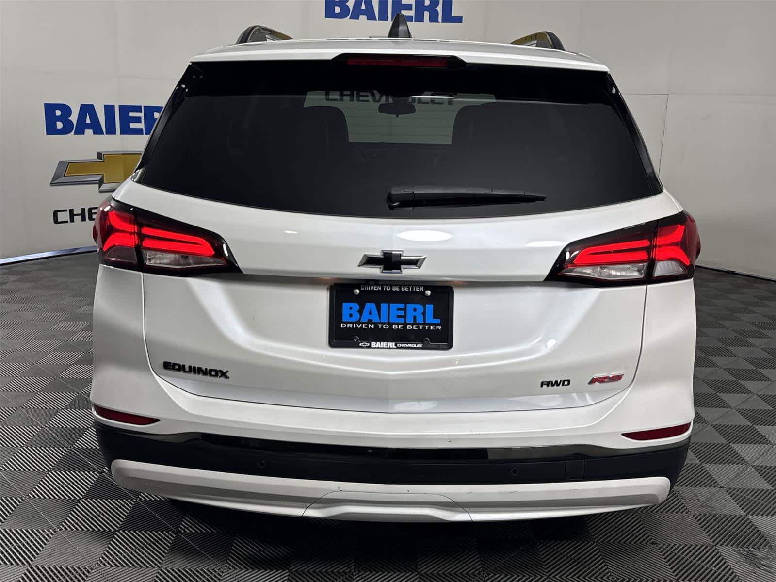 Thumbnail: 2023 Chevrolet Equinox - 4