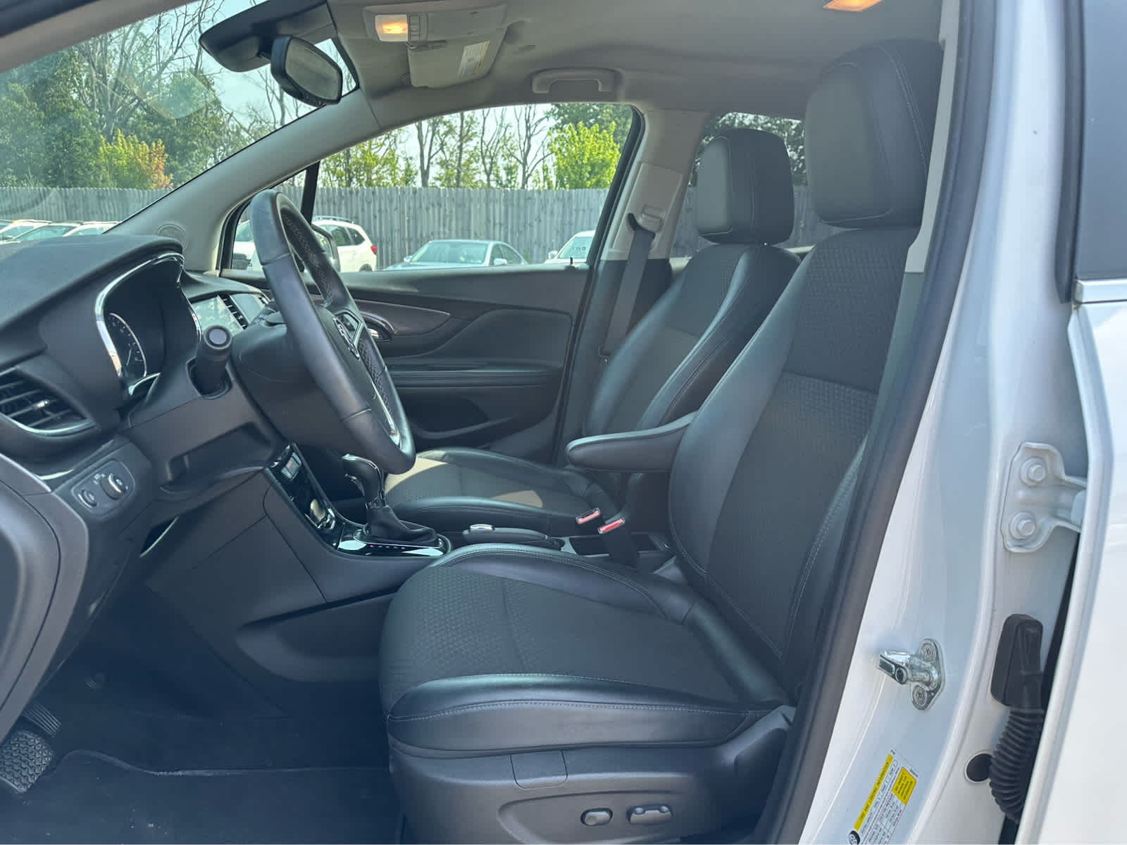 Thumbnail: 2020 Buick Encore - 10