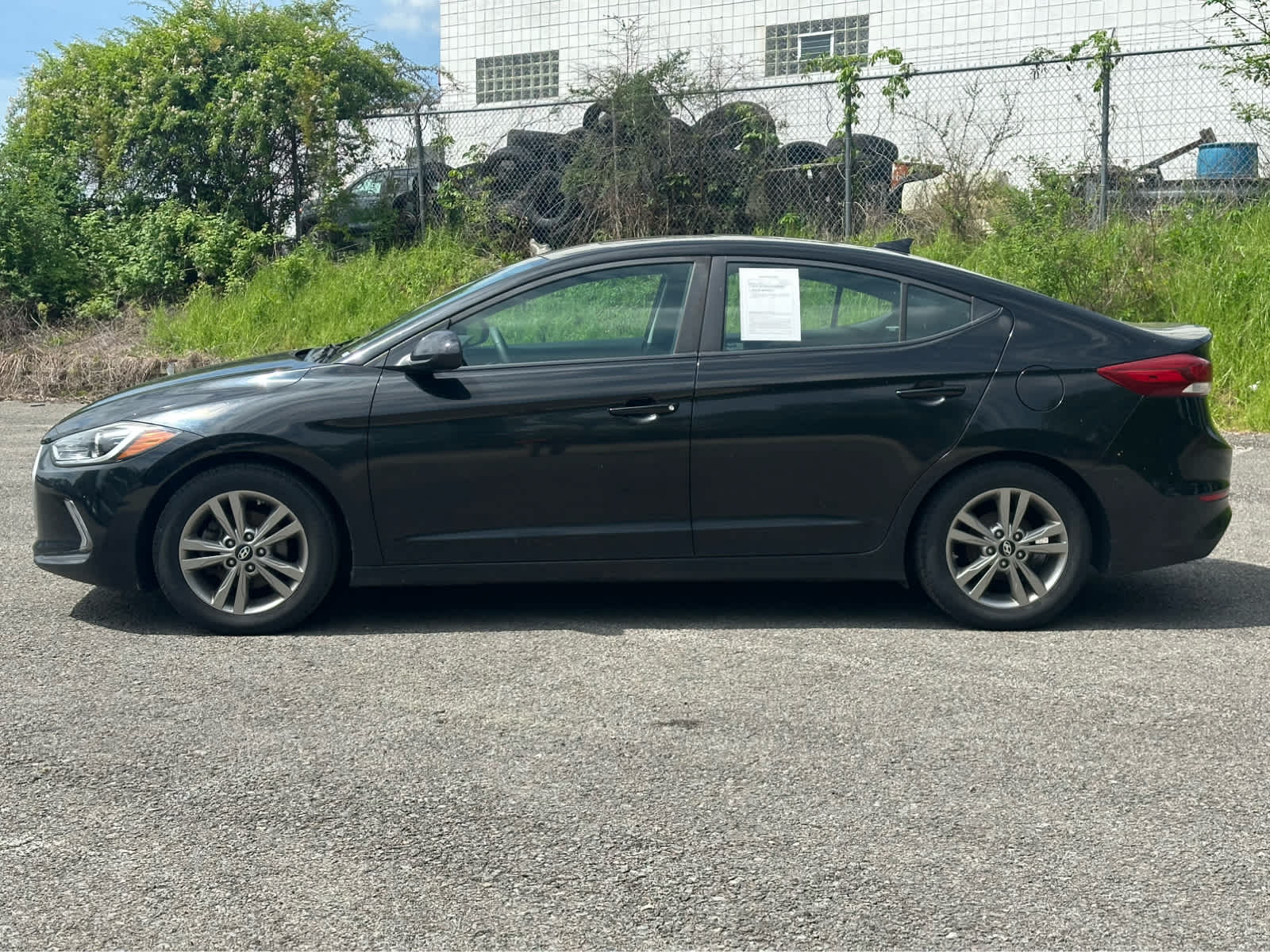 Thumbnail: 2017 Hyundai Elantra - 4