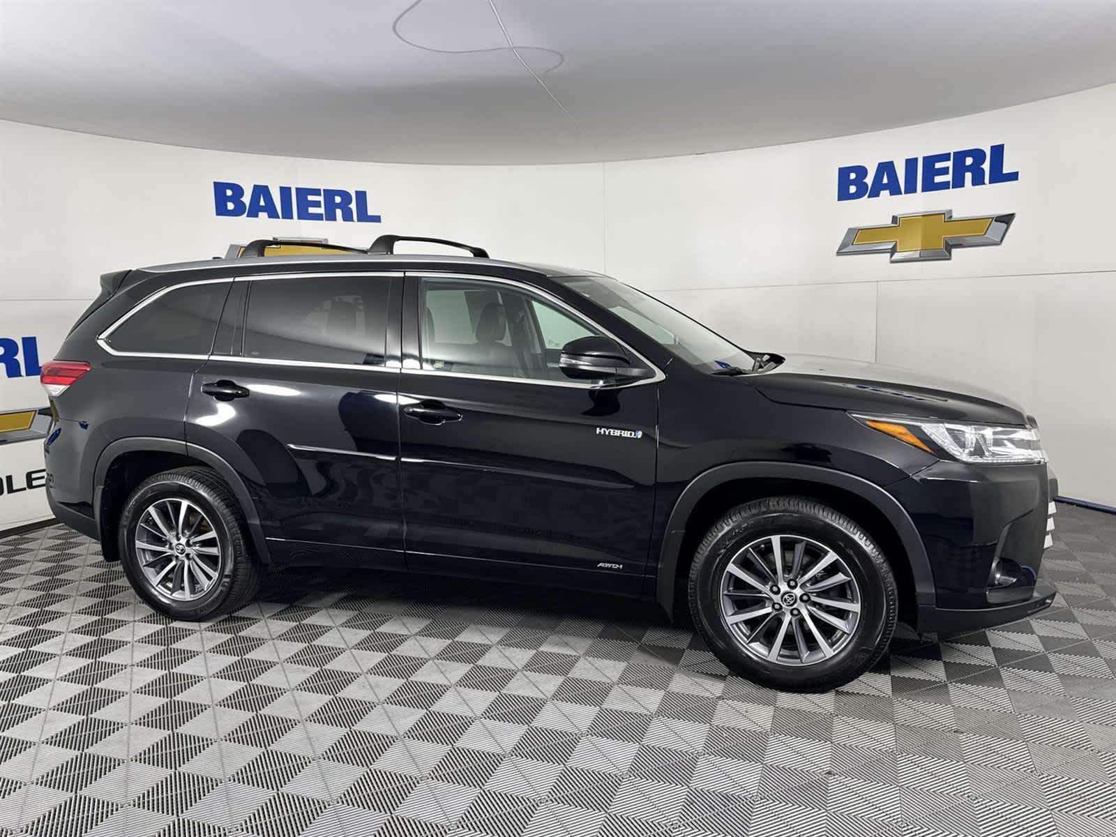 Thumbnail: 2018 Toyota Highlander - 6