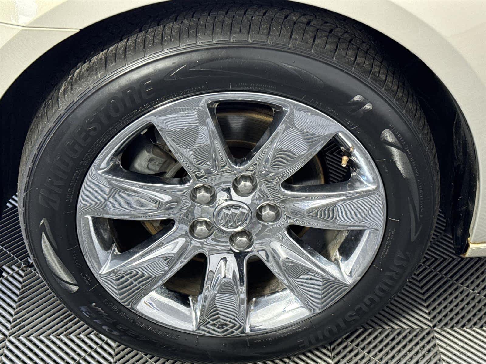 Thumbnail: 2012 Buick LaCrosse - 10