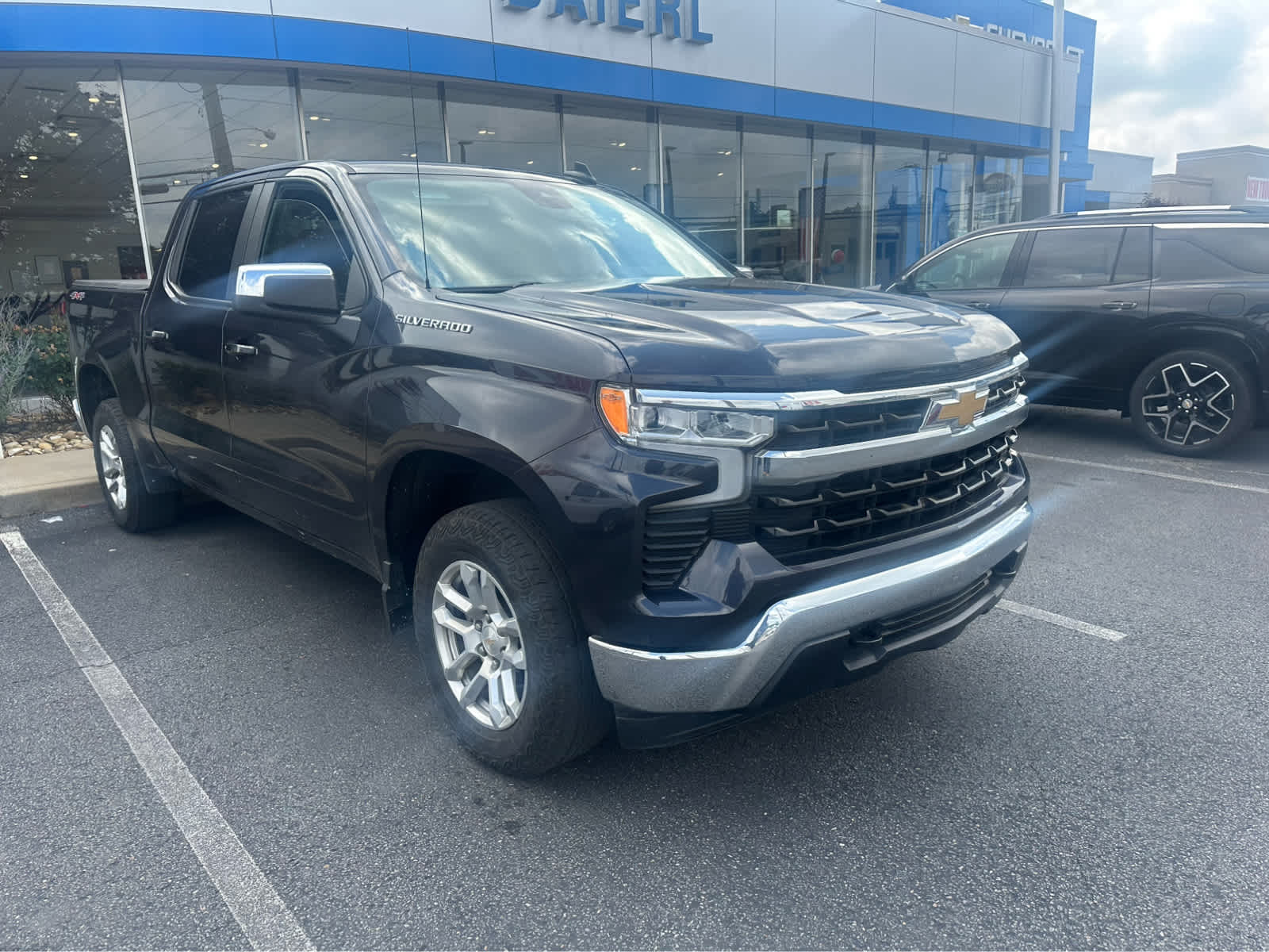 Thumbnail: 2022 Chevrolet Silverado 1500 - 2