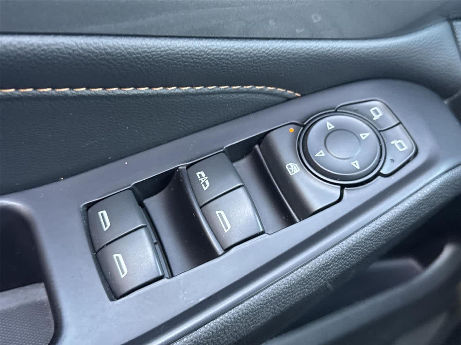 Thumbnail: 2018 Chevrolet Traverse - 22