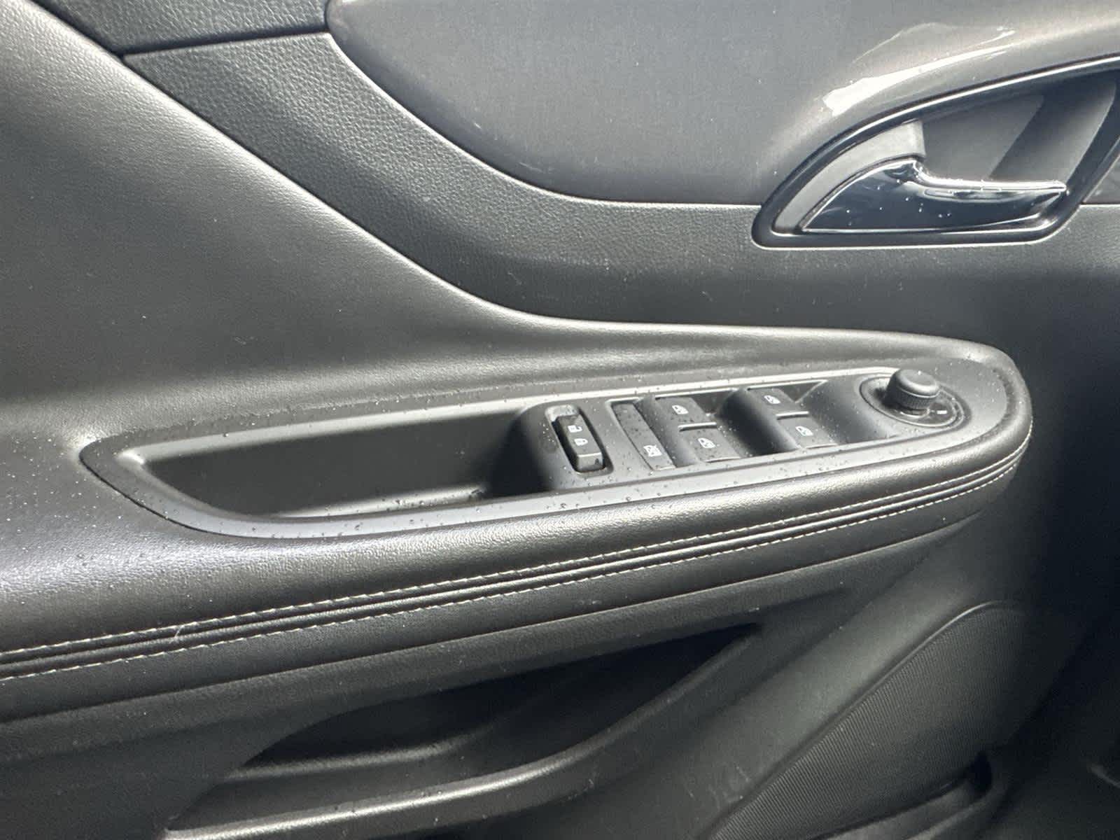 Thumbnail: 2021 Buick Encore - 20