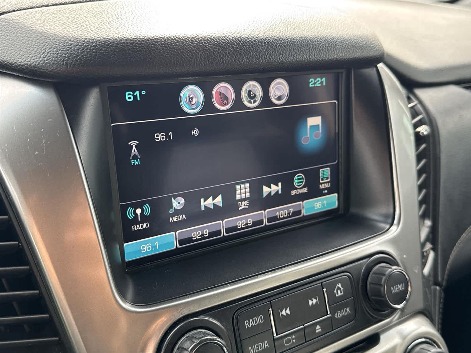 Thumbnail: 2016 Chevrolet Tahoe - 17