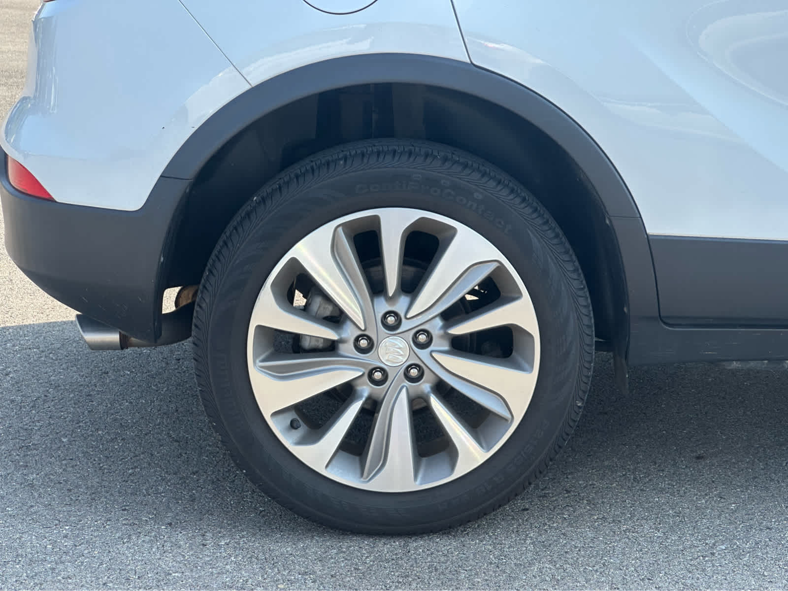 Thumbnail: 2020 Buick Encore - 23