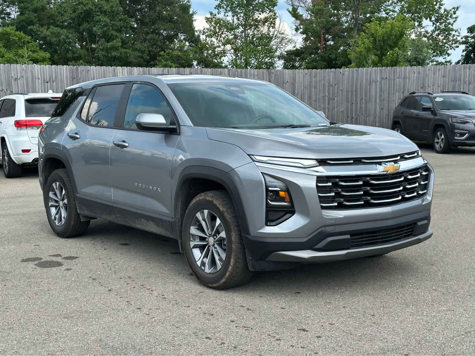 Thumbnail: 2026 Chevrolet Equinox - 3
