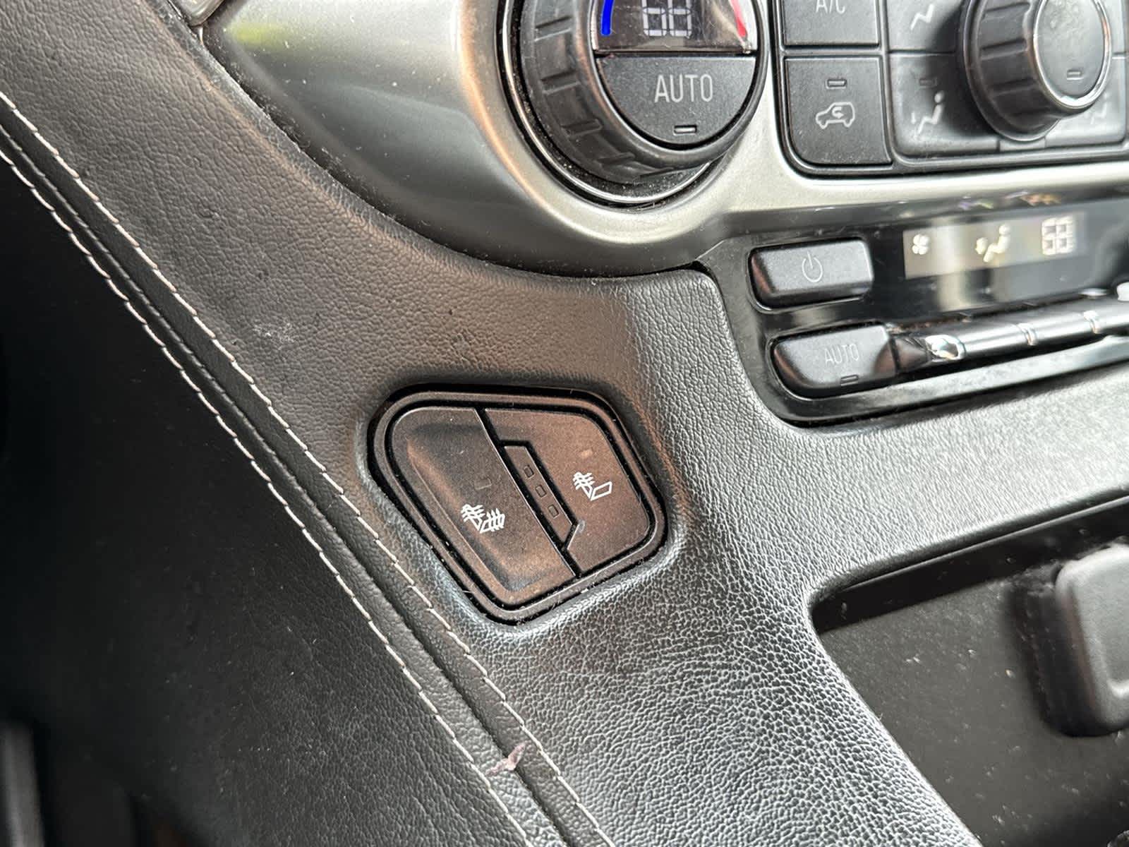 Thumbnail: 2016 Chevrolet Tahoe - 20