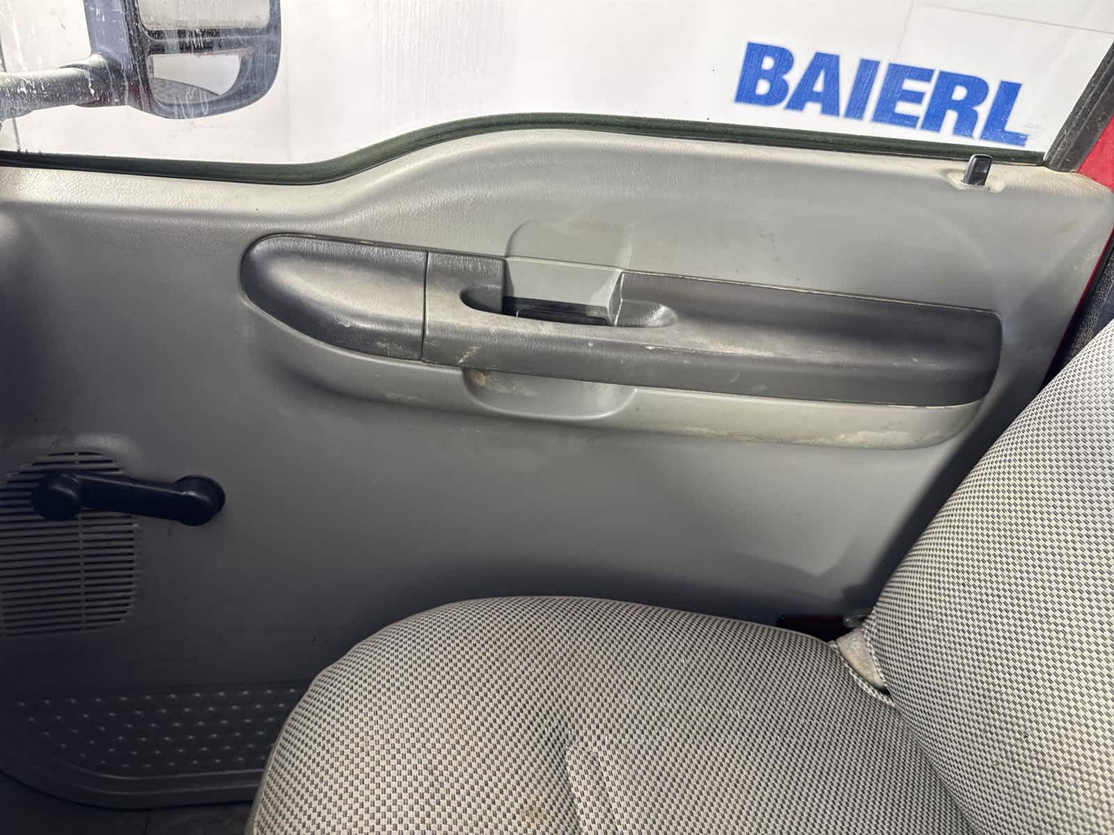 Thumbnail: 2003 Ford F-450 - 28