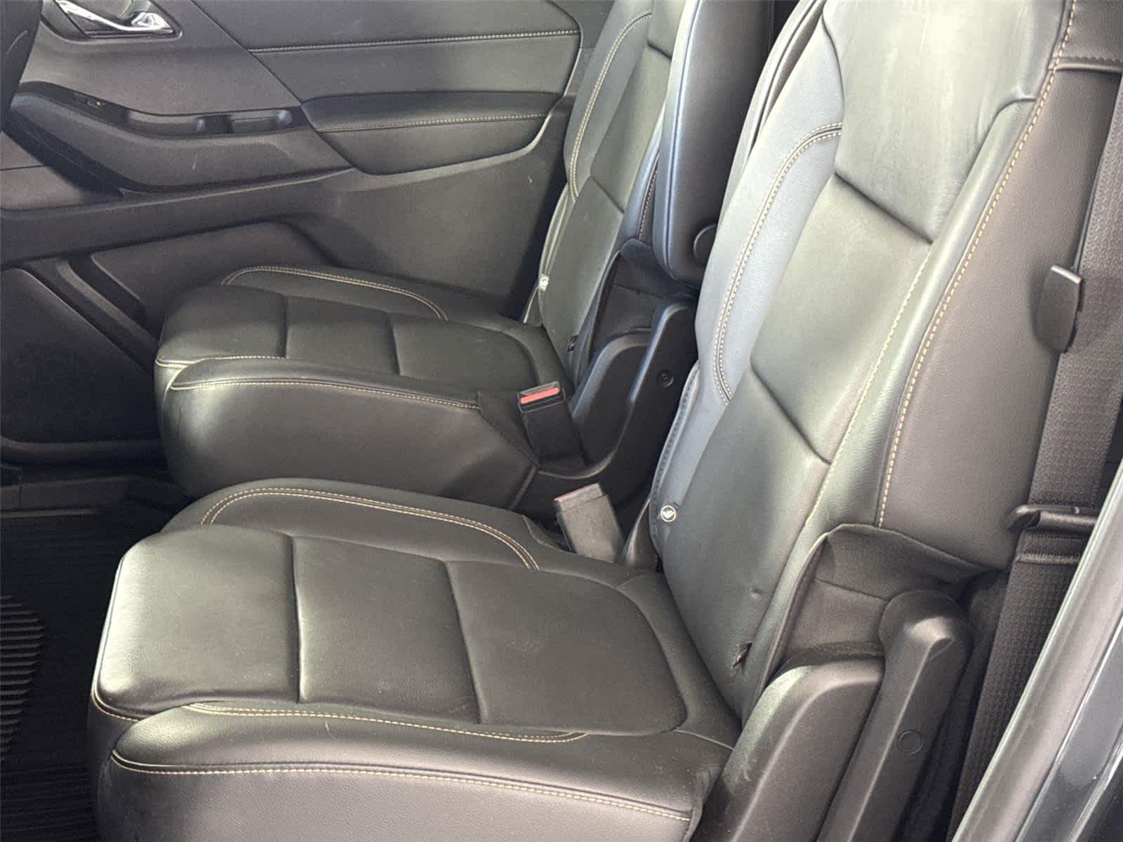 Thumbnail: 2019 Chevrolet Traverse - 14