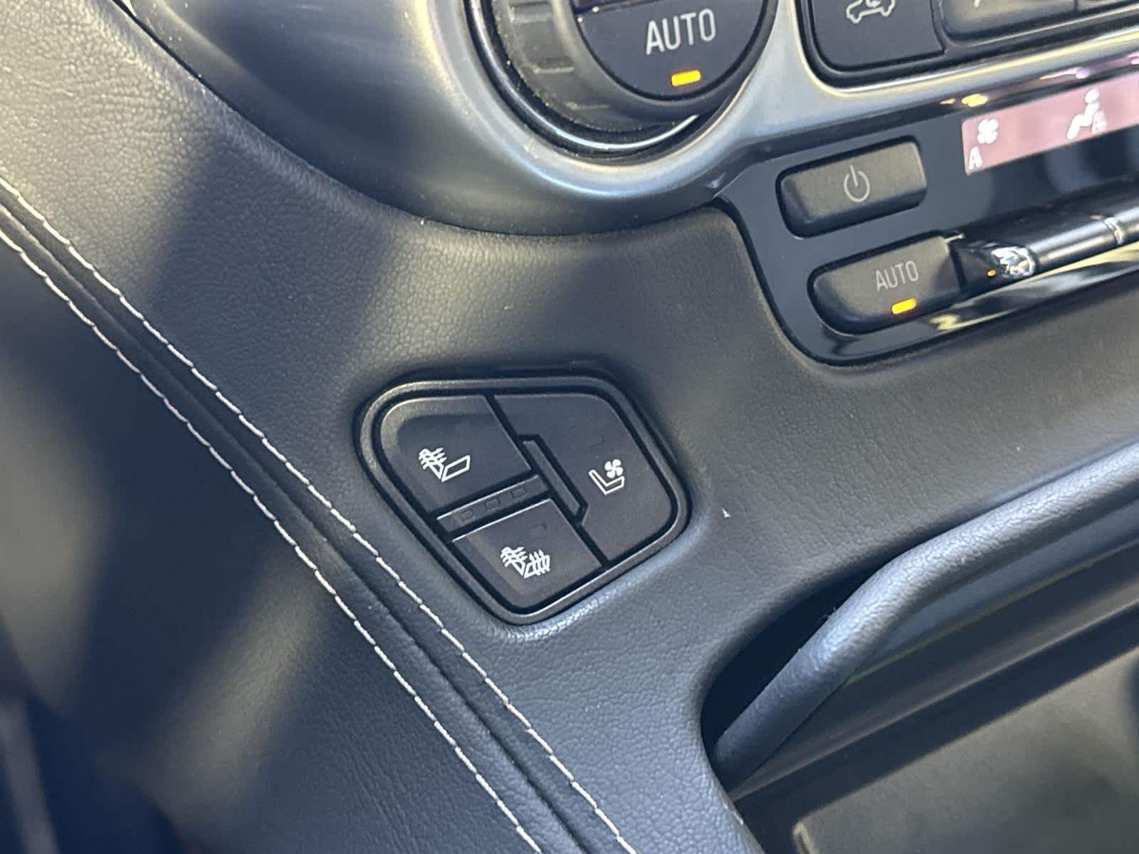 Thumbnail: 2017 Chevrolet Tahoe - 22