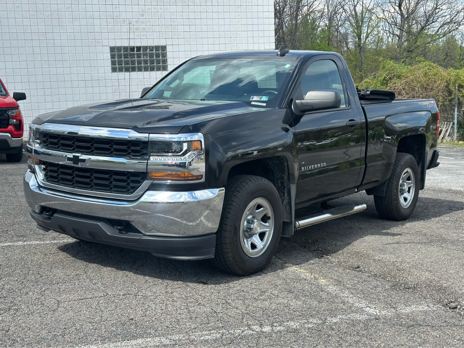 Thumbnail: 2018 Chevrolet Silverado 1500 - 1