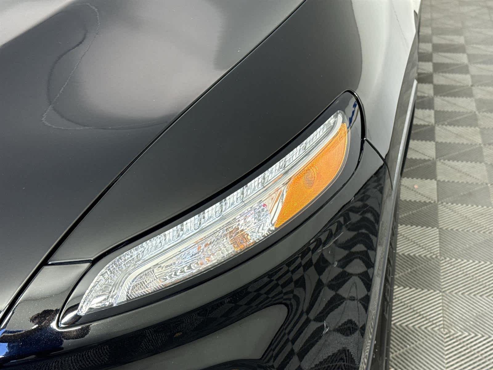 Thumbnail: 2017 Jeep Cherokee - 9