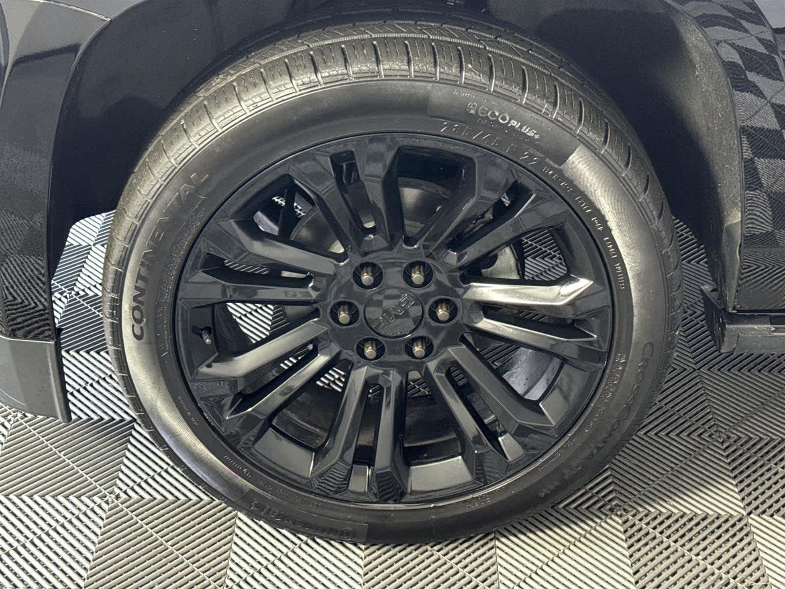 2018 GMC Yukon Denali 10