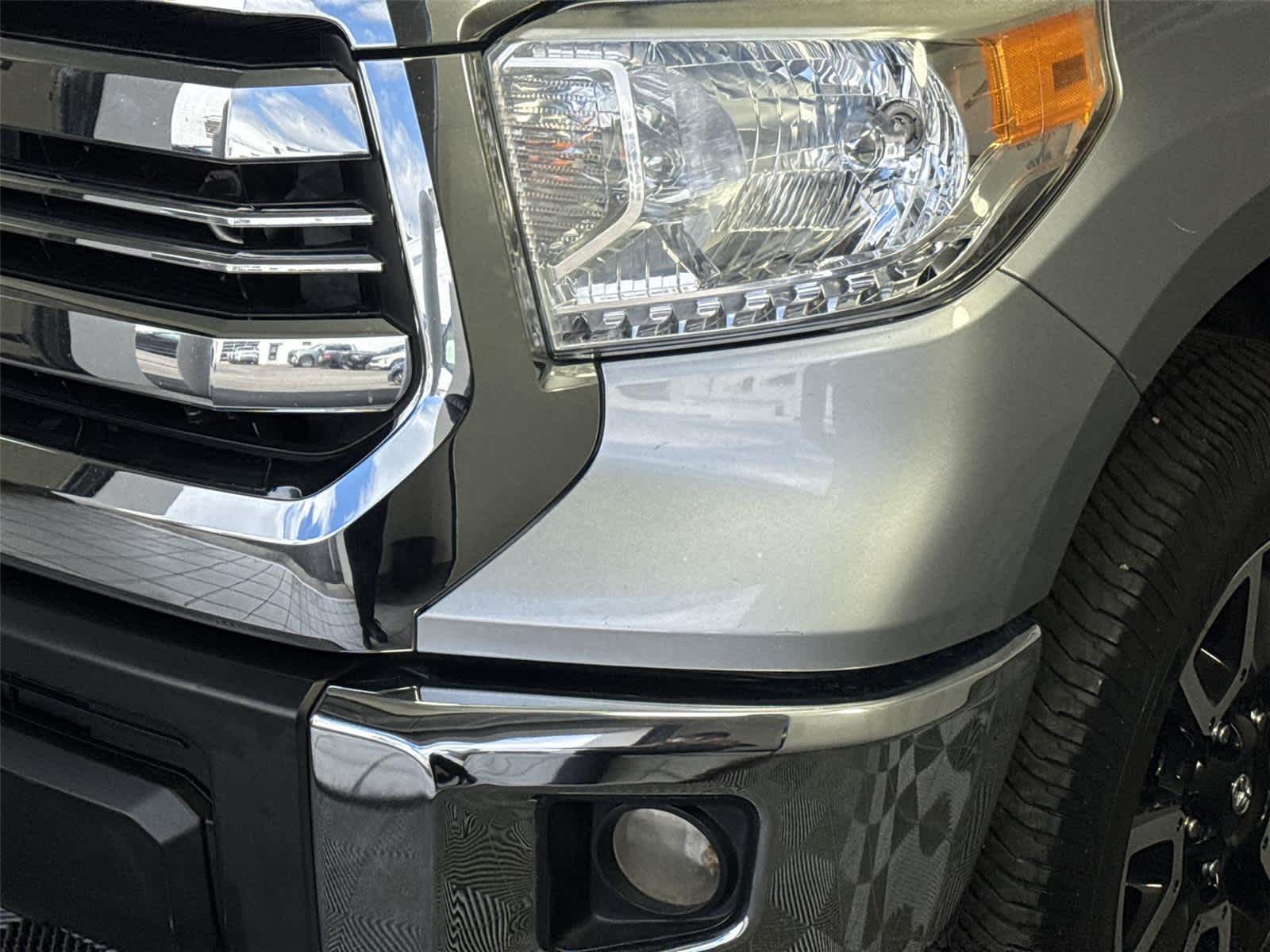 Thumbnail: 2017 Toyota Tundra - 9