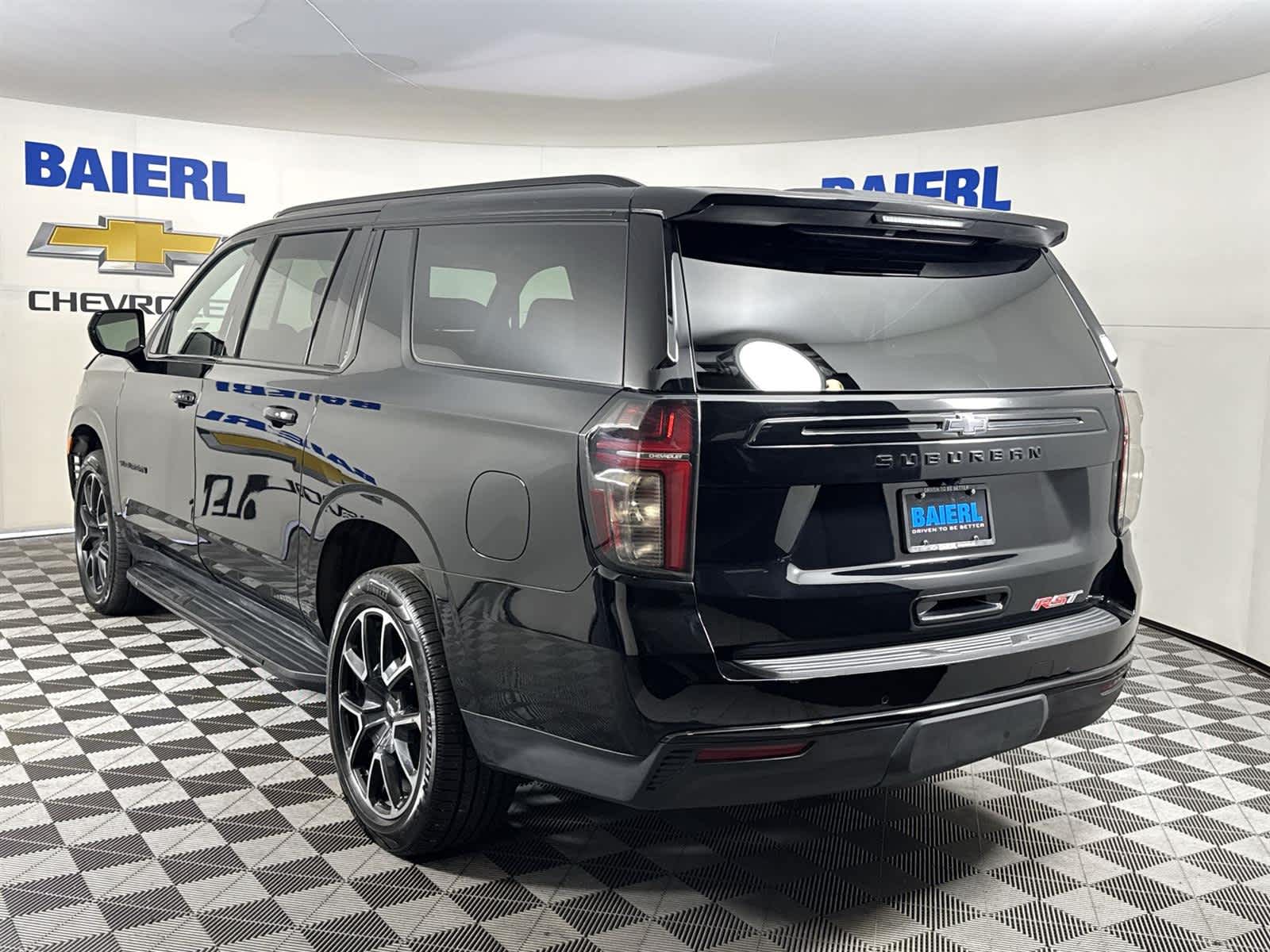 Thumbnail: 2023 Chevrolet Suburban - 3