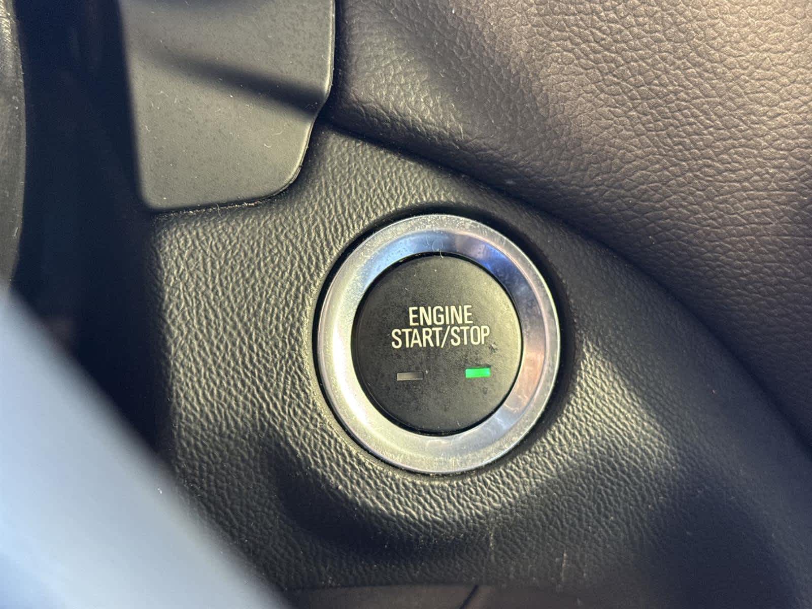 Thumbnail: 2022 Chevrolet Equinox - 29