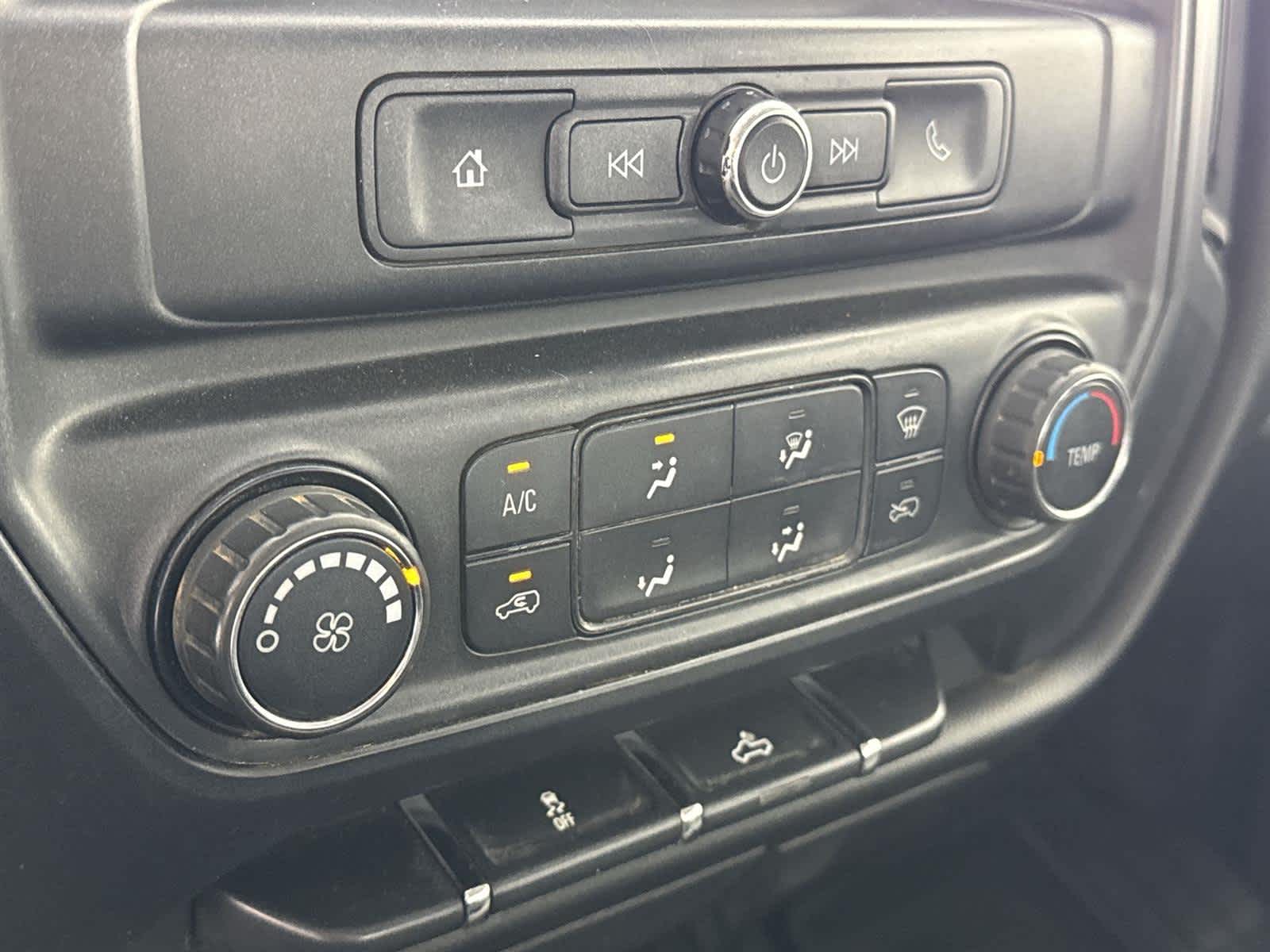 Thumbnail: 2016 Chevrolet Silverado 2500 - 18