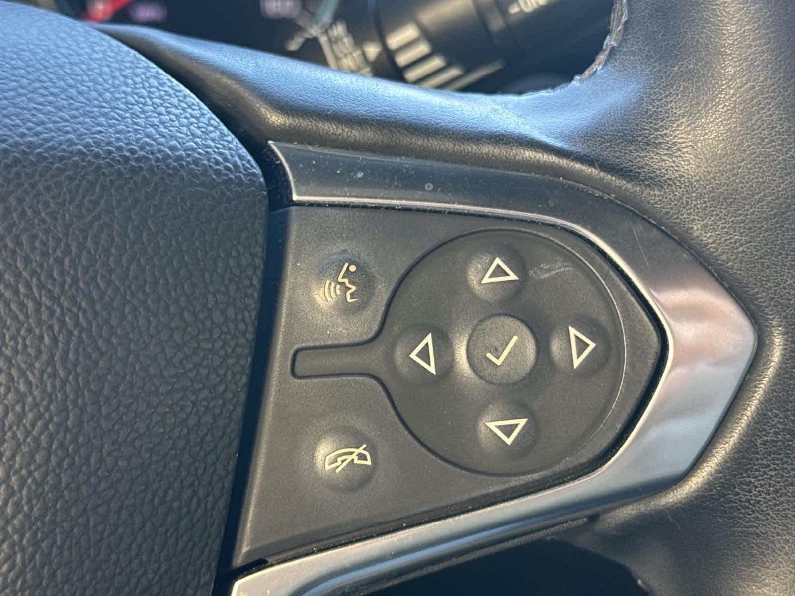 Thumbnail: 2023 Chevrolet Traverse - 27