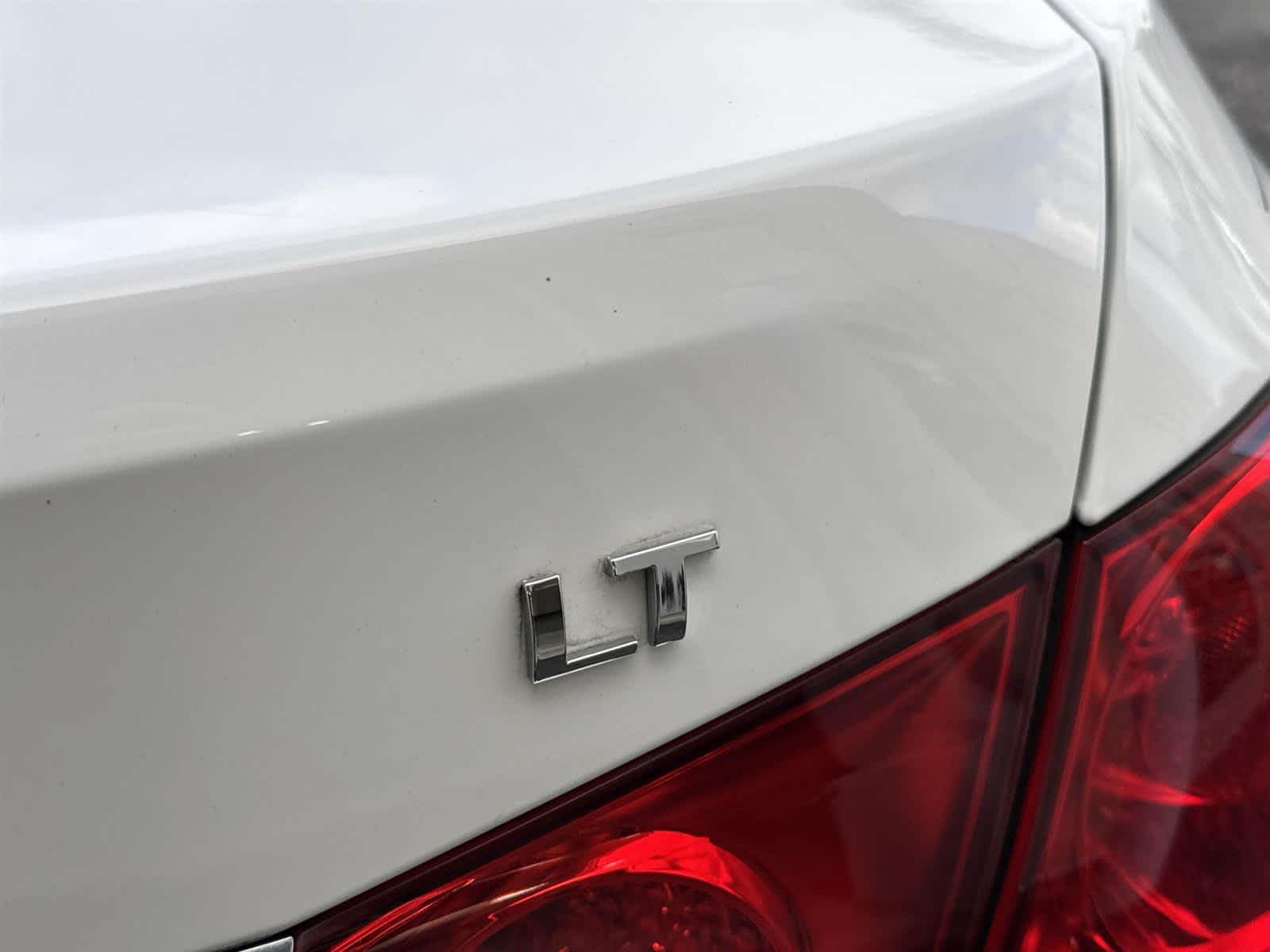 Thumbnail: 2015 Chevrolet Cruze - 11