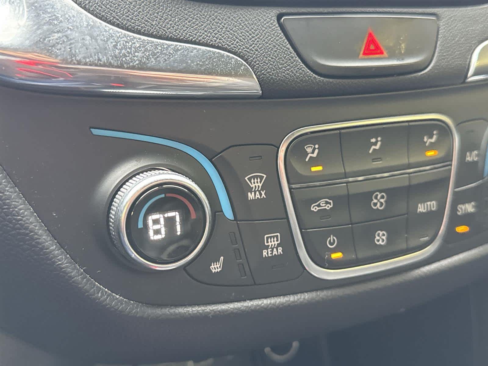 Thumbnail: 2020 Chevrolet Equinox - 22